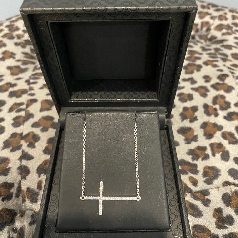 Beautiful sterling silver bonded with platinum, simulated diamond cross necklace